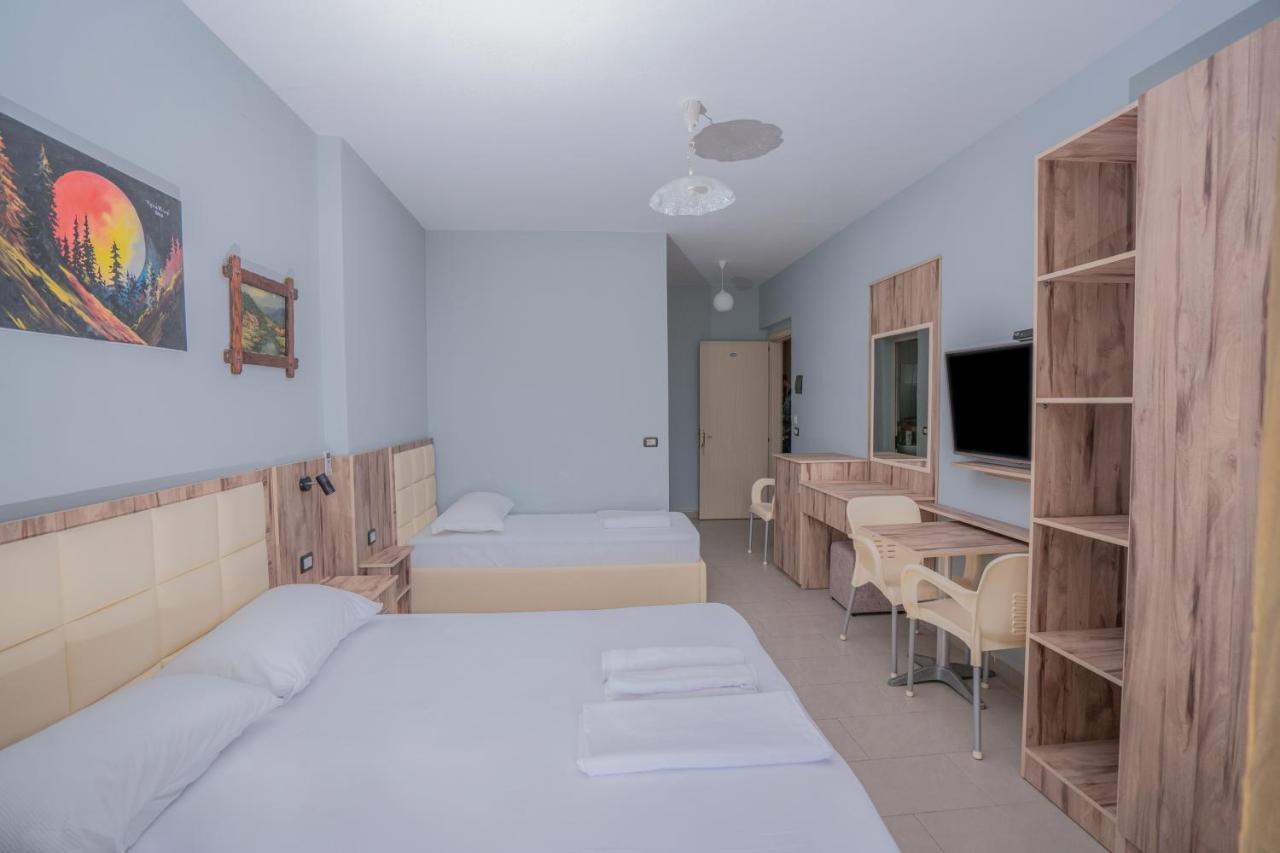 Hotel Klebrido Дуррес Екстер'єр фото