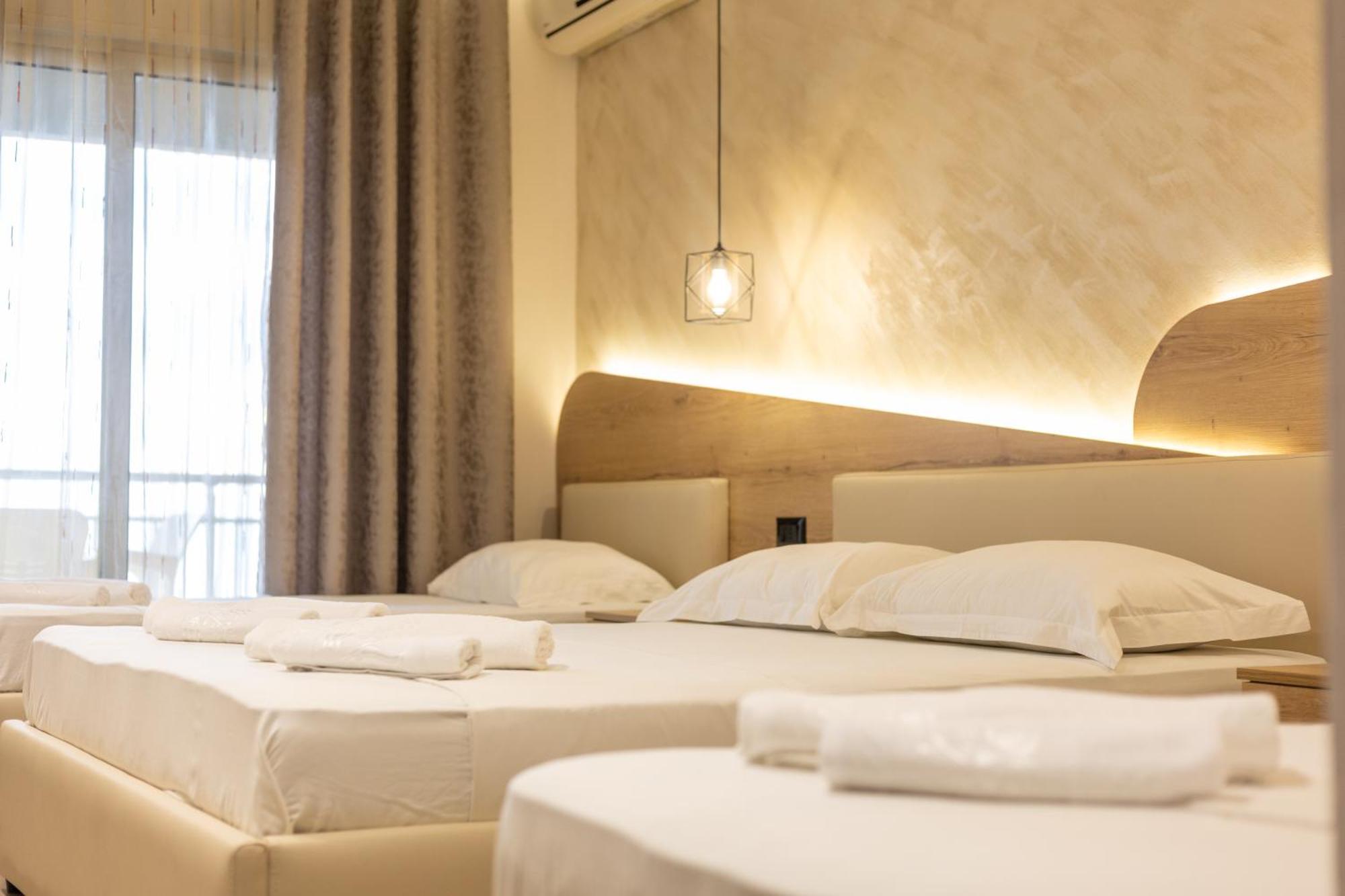 Hotel Klebrido Дуррес Екстер'єр фото
