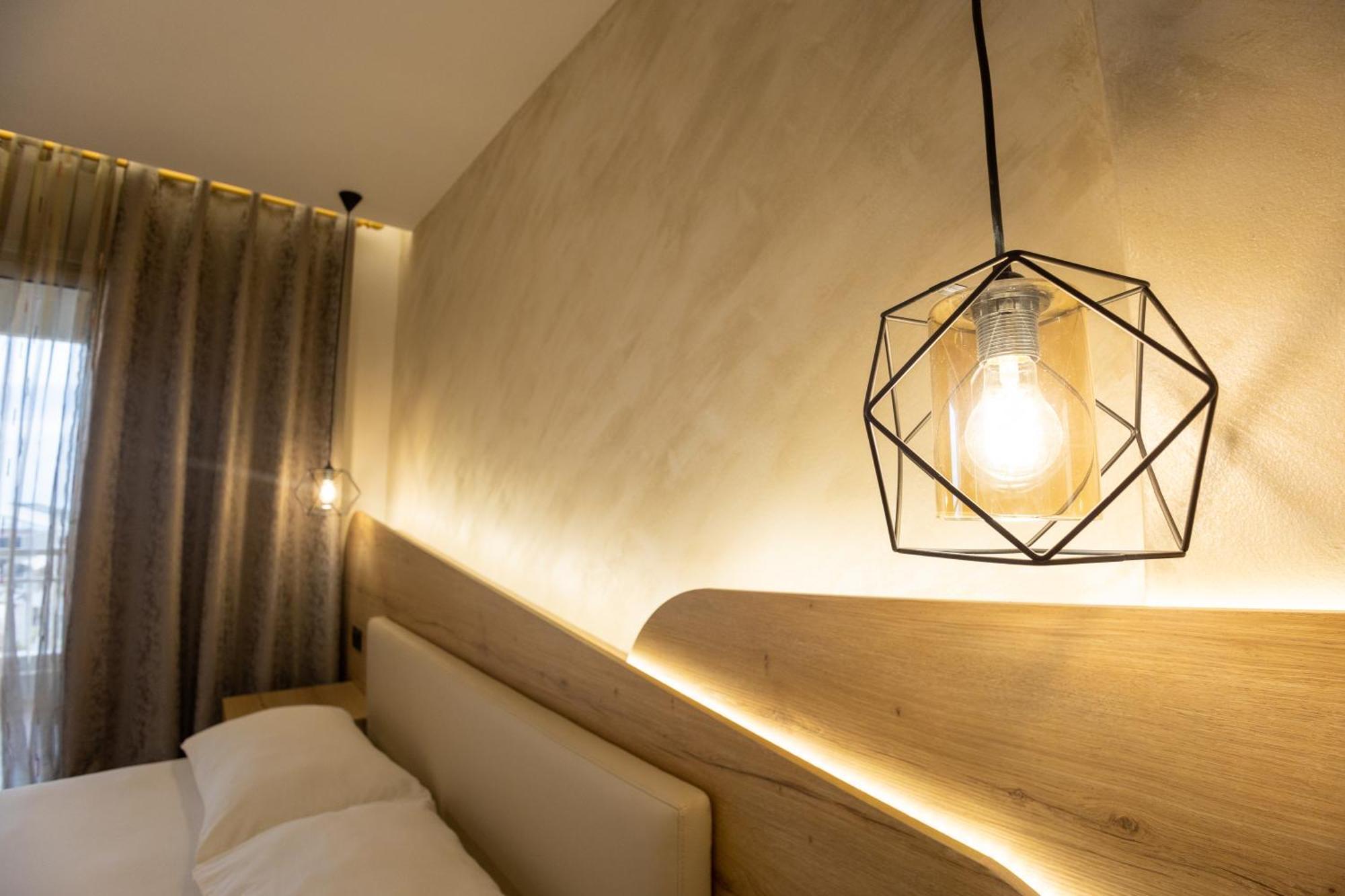 Hotel Klebrido Дуррес Екстер'єр фото
