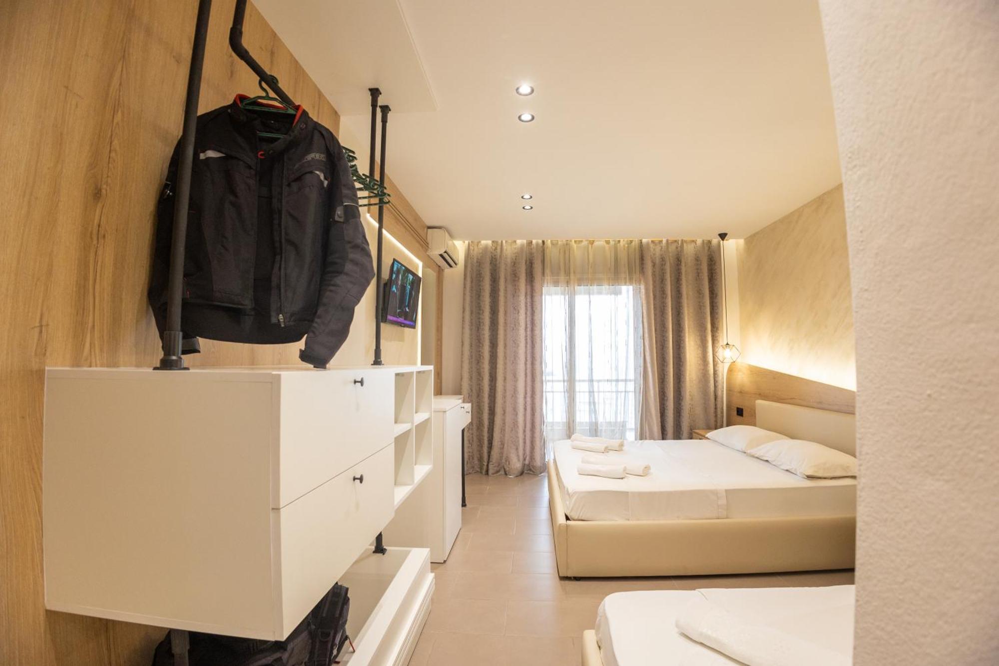 Hotel Klebrido Дуррес Екстер'єр фото