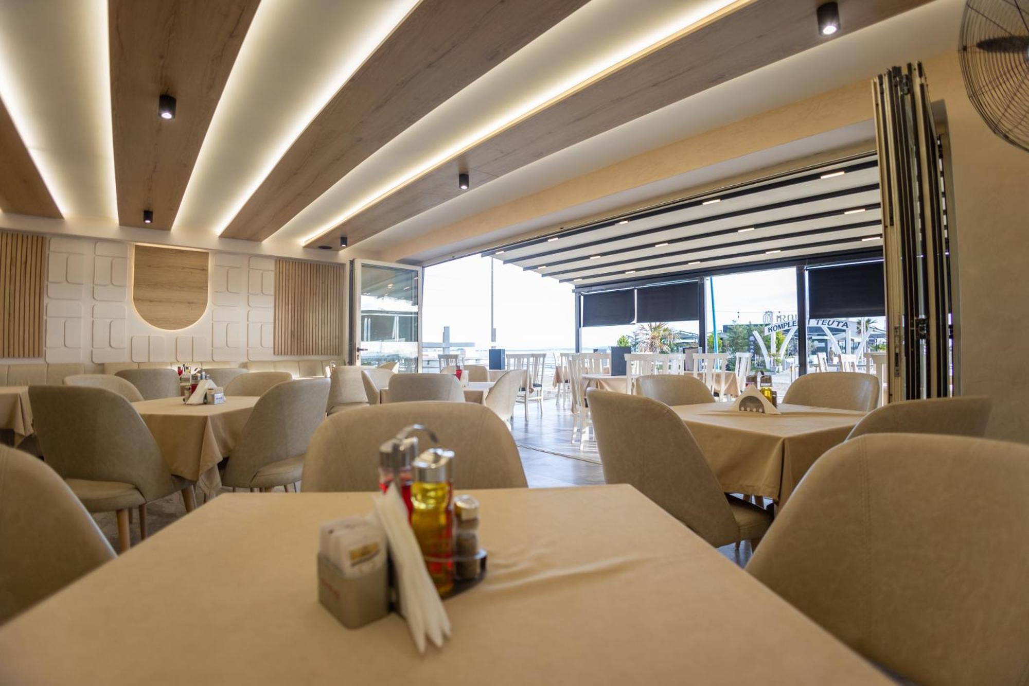 Hotel Klebrido Дуррес Екстер'єр фото
