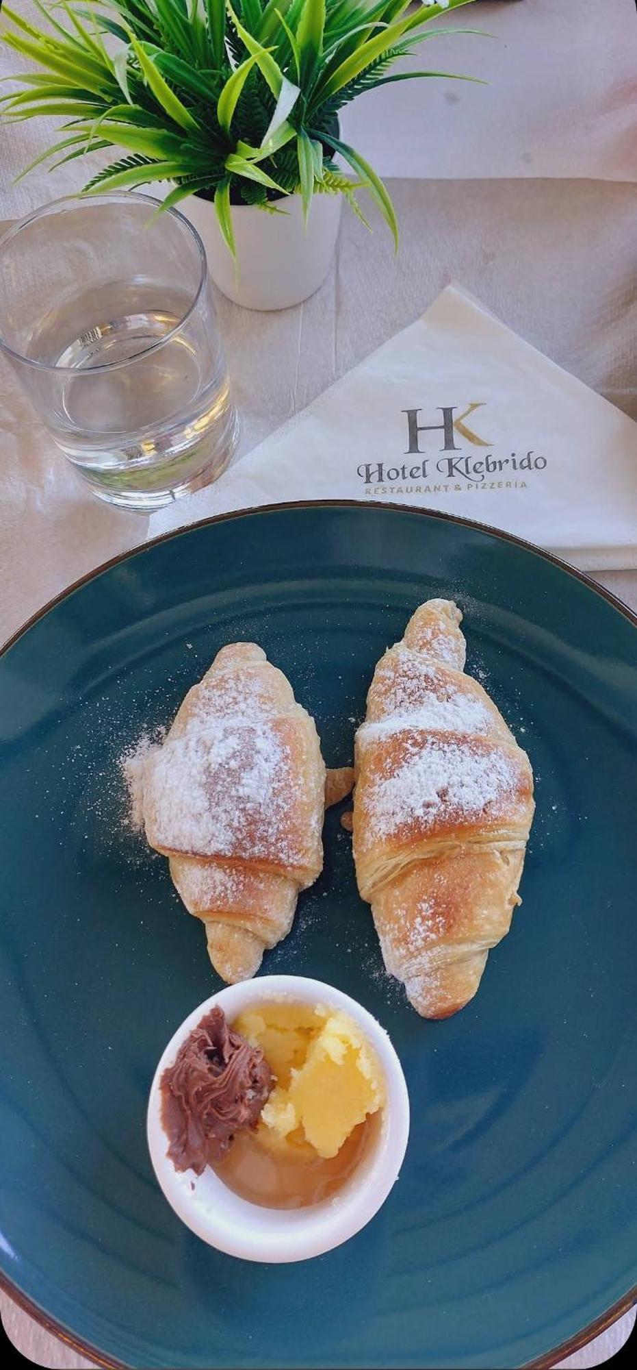Hotel Klebrido Дуррес Екстер'єр фото