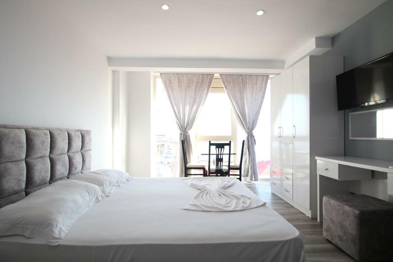 Hotel Klebrido Дуррес Екстер'єр фото